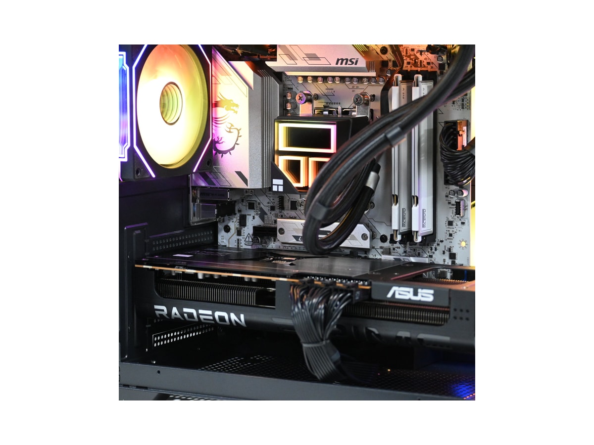 Ryzen 7 7800x3D | AMD 9070XT | Gaming PC thumbnail 2