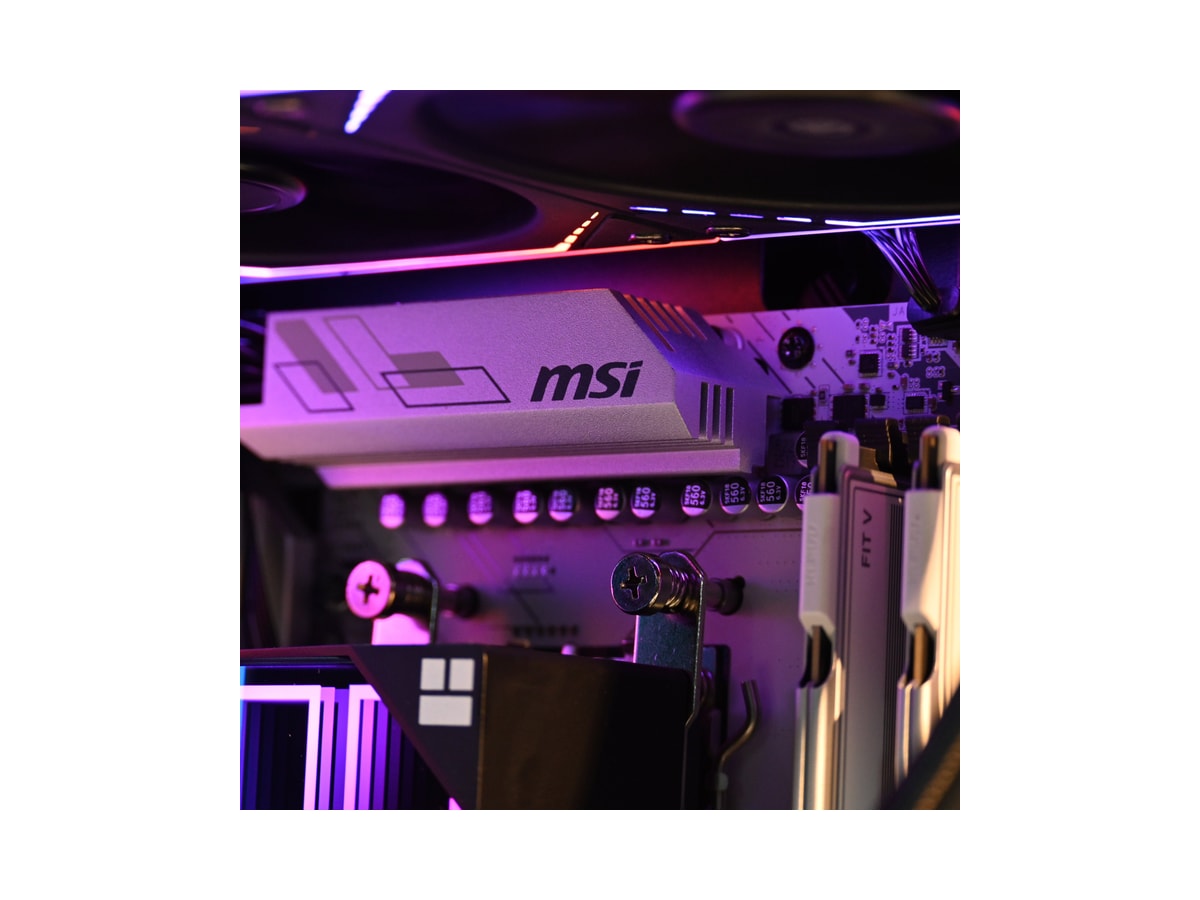 Ryzen 7 7800x3D | AMD 9070XT | Gaming PC thumbnail 4